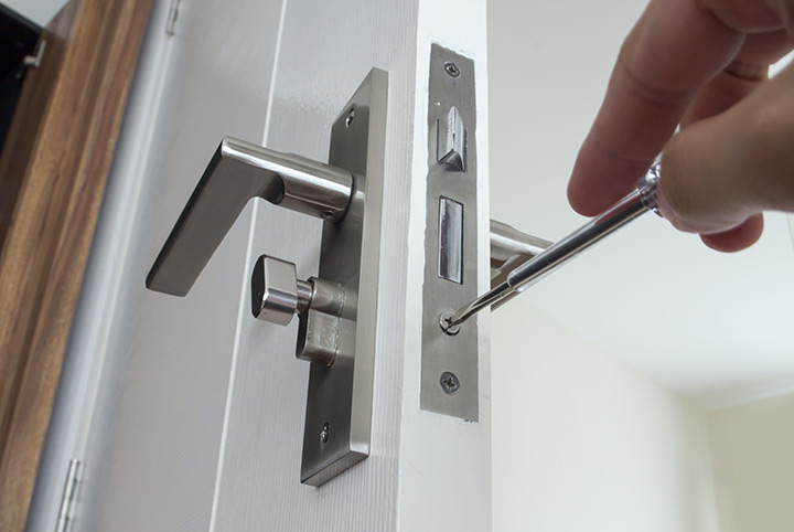 Our local locksmiths are able to repair and install door locks for properties in Wallingford and the local area.